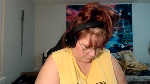 Snapshot of metalshop chatting on 12-06-24, 05:31 Mommy Jaxx online show from 12-06-24, 05:31