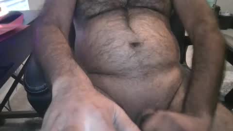 Snapshot of metter26 chatting on 01-01-25, 10:56 atx guy online show from 01-01-25, 10:56