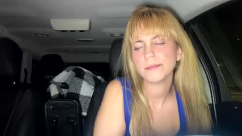 Snapshot of mezzy69 chatting on 11-06-25, 09:21 mezzy69 online show from 11-06-25, 09:21