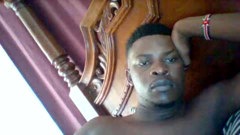 Snapshot of mfalmetsulai chatting on 10-28-25, 07:01 tsulai online show from 10-28-25, 07:01