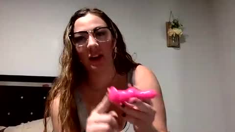 mferrera3125 online show from 11-06-25, 06:42