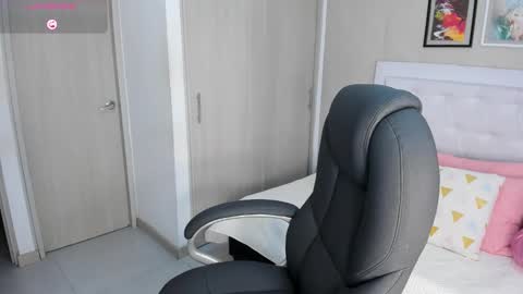 Mhonika online show from 10-21-25, 12:06