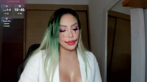 Snapshot of mi_suk1 chatting on 10-31-25, 06:42 mi suk1 online show from 10-31-25, 06:42