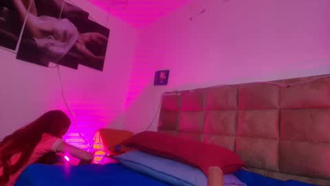 Snapshot of mia_0_ chatting on 11-06-25, 07:26 Emi online show from 11-06-25, 07:26