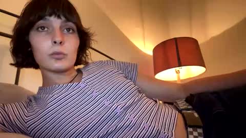 Snapshot of mia_177 chatting on 10-18-25, 12:02 mia_177 online show from 10-18-25, 12:02