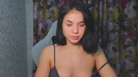 Mia online show from 11-09-25, 07:34