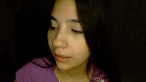 Mia online show from 01-04-25, 12:16