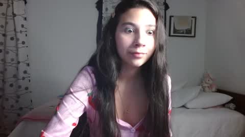 Mia online show from 01-17-25, 01:04