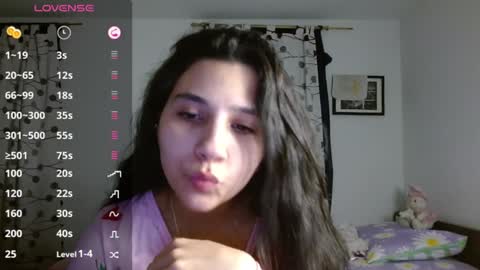 Mia online show from 01-28-25, 05:11