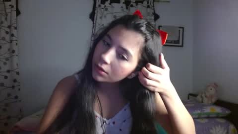 Mia online show from 02-12-25, 04:23