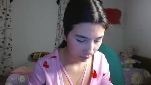 Mia online show from 02-15-25, 11:36