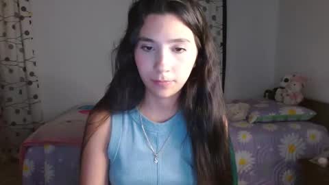 Mia online show from 03-08-25, 01:28