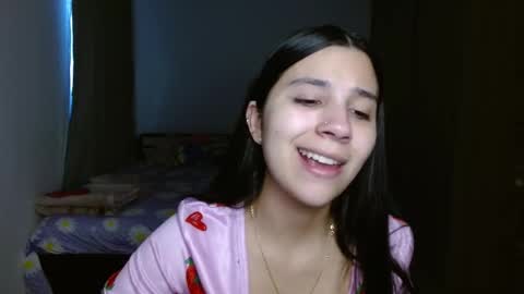 Mia online show from 09-15-25, 10:32