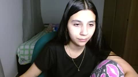 Mia online show from 09-17-25, 02:02