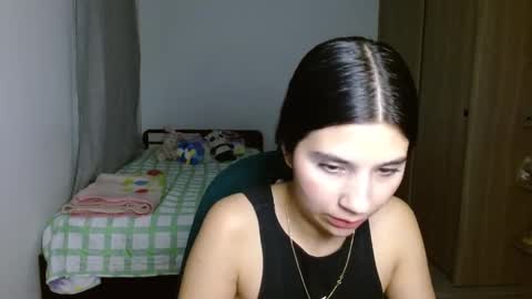 Mia online show from 09-18-25, 01:51