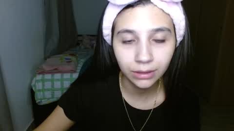 Mia online show from 09-23-25, 05:32