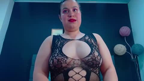 Snapshot of mia__xx1 chatting on 10-30-25, 04:36 C A L L M E M I A online show from 10-30-25, 04:36