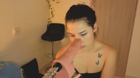 Mia adams  online show from 10-08-25, 02:42