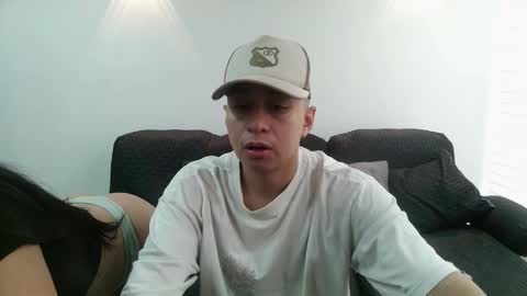 Snapshot of mia_and_eros chatting on 09-24-25, 08:01 MIA AND EROS online show from 09-24-25, 08:01