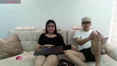 Snapshot of mia_and_eros chatting on 10-17-25, 07:49 MIA AND EROS online show from 10-17-25, 07:49