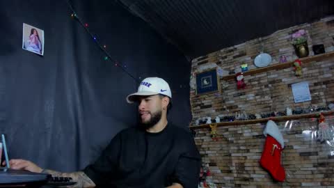 Mia and vincentt model indepent online show from 11-28-25, 04:37