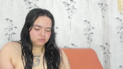 Mia  online show from 01-11-25, 06:12