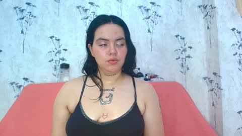 Mia  online show from 02-08-25, 12:06