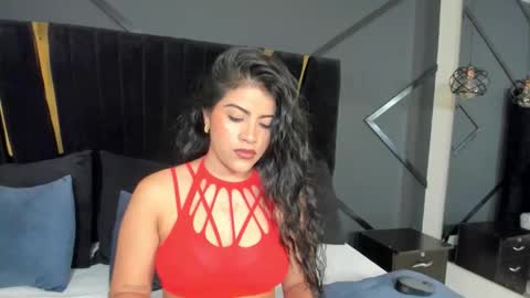 Snapshot of mia_cano_ chatting on 11-03-25, 01:45 Mia Cano online show from 11-03-25, 01:45