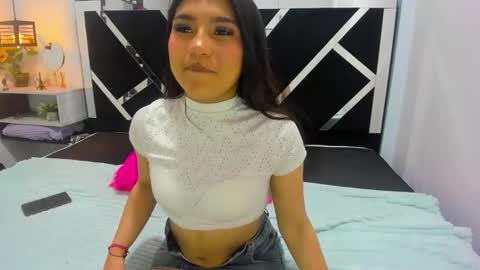  Mia  online show from 11-03-25, 08:32