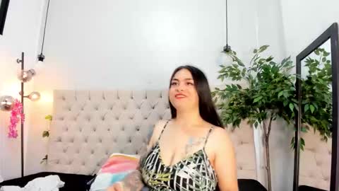 mia online show from 09-10-25, 10:59