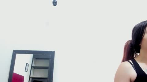 mia online show from 10-06-25, 11:40