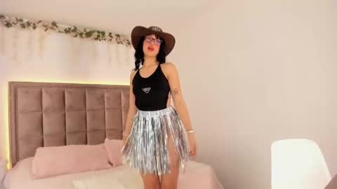 mia_corner online show from 10-11-25, 10:19