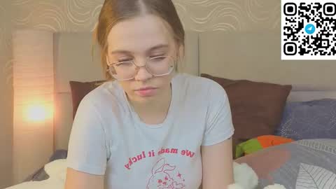 Mia online show from 11-15-25, 01:29