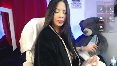 Snapshot of mia_downson chatting on 11-03-25, 10:16 Mia online show from 11-03-25, 10:16