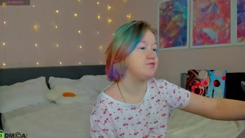 Mia online show from 01-12-26, 02:39