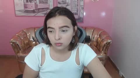 Mia online show from 12-17-25, 12:55