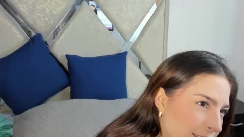 mia fox online show from 11-04-25, 12:04