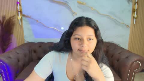 Mia online show from 09-14-25, 12:26