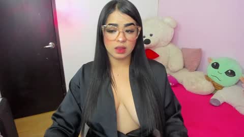 Mia J Abbey online show from 01-25-25, 11:22