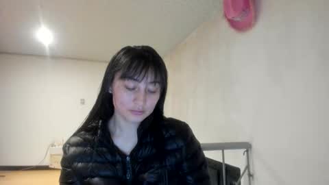 mia kaneee online show from 12-21-25, 12:51