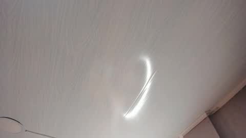 Mia online show from 10-29-25, 02:58