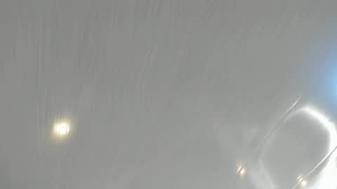 Mia online show from 11-04-25, 02:43