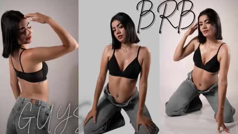 Mia online show from 01-08-26, 03:42