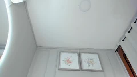 Mia online show from 01-10-26, 10:36