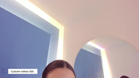 Snapshot of mia_lombana chatting on 12-15-25, 08:02 mia_lombana online show from 12-15-25, 08:02