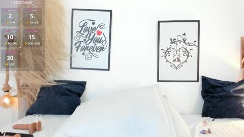 Mia online show from 03-31-26, 02:17