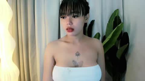 M I A online show from 04-10-26, 10:09