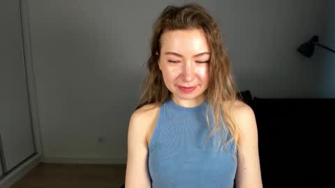 Mia online show from 02-14-26, 07:38