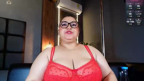 Snapshot of mia_lyssy chatting on 03-03-26, 12:17 MIA online show from 03-03-26, 12:17