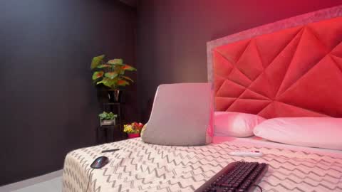MIA  online show from 12-24-24, 06:39